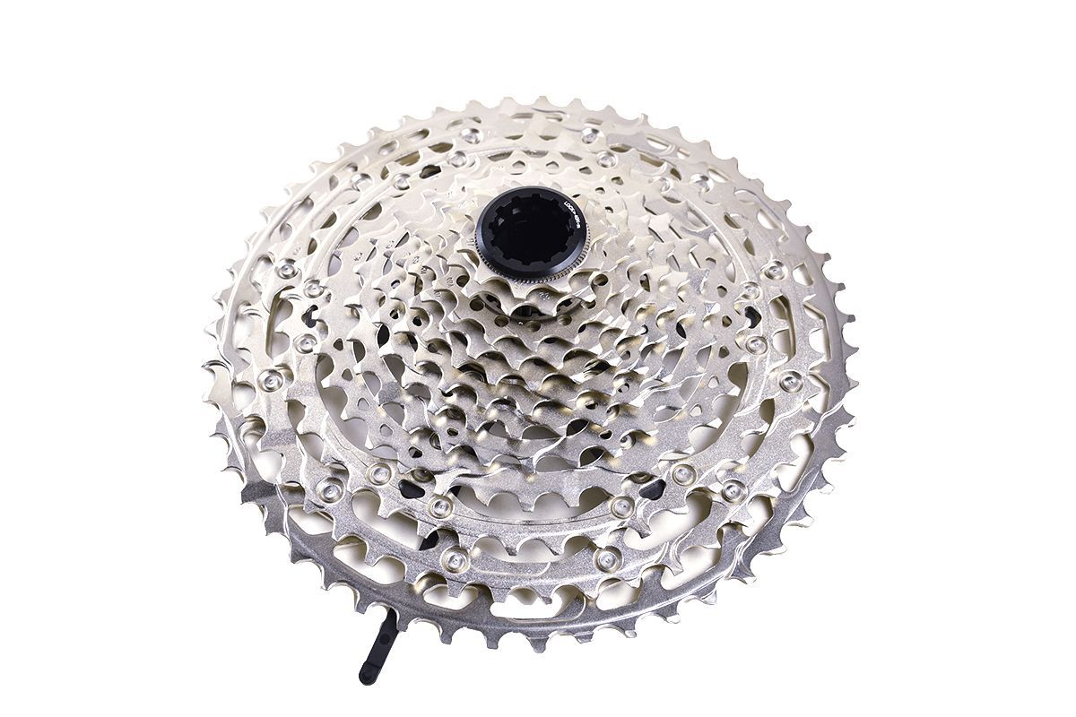 Кассета SHIMANO DEORE,CS-M6100 10-51T 12 скоростей (10-12-14-16-18-21-24-28-33-39-45-51T) HYPERGLIDE+, KCSM610012051 Кассета SHIMANO DEORE,CS-M6100 10-51T 12 скоростей (10-12-14-16-18-21-24-28-33-39-45-51T) HYPERGLIDE+, KCSM610012051